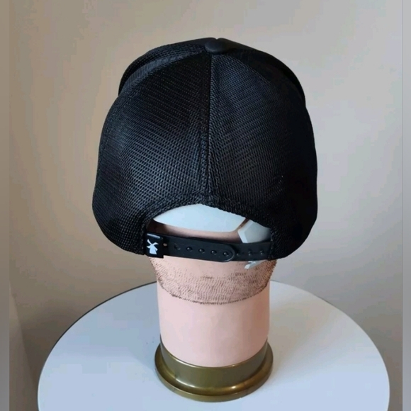 The Official Dutch Bros Trucker Hat NEW Black and White 🎩🤠 Limited Edition - Picture 2 of 2